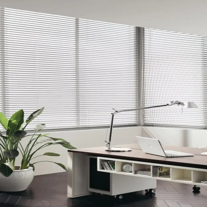 An image of a   Aluminum Venetian Blinds Cordless Motorized with Screw by LONGTERM house floor