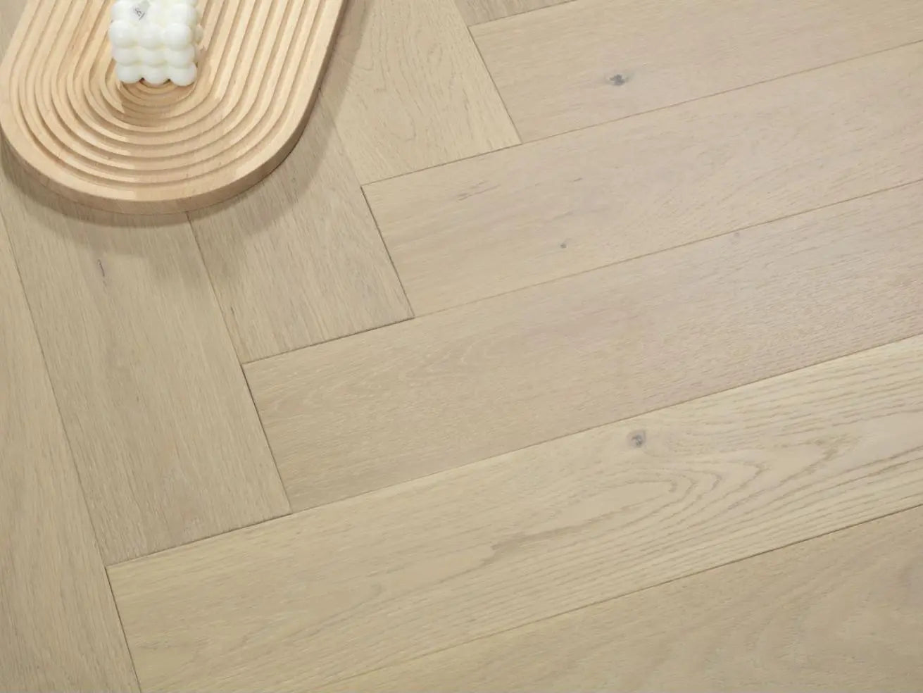 An image of a??  [Sample] Vidar Engineered Wood Naked Oak Herringbone ABC Grade??by??LONGTERM house floor